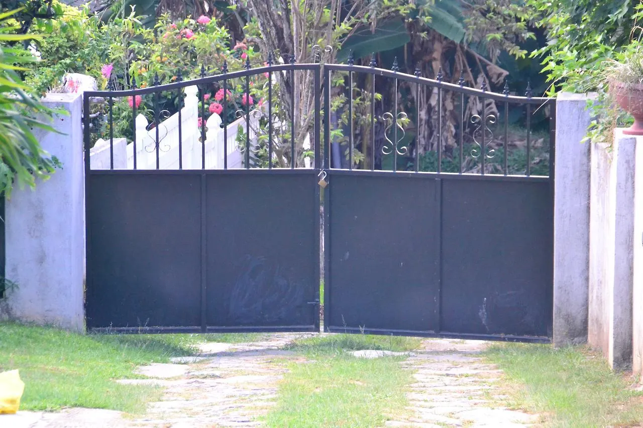 Ocean Bird & Wanita'S Self Catering Villa Pointe Au Sel 0*,  Seychelles